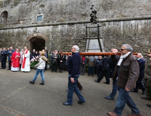 CAPUA Un'immagine della processione di Santa Barbara 041214